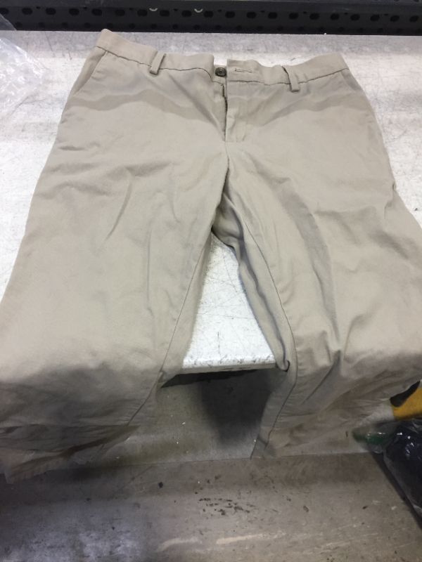 Photo 2 of Dockers Men's Straight-Fit City Tech Trousers- SIZE 33W-30