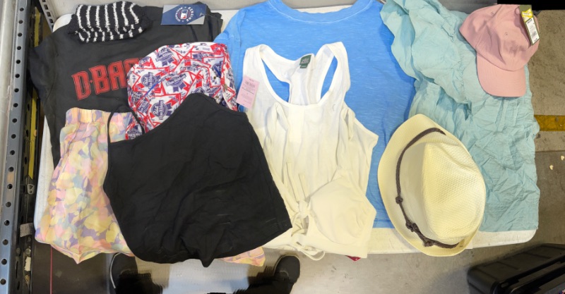 Photo 1 of BAG LOT, WOMAN'S CLOTHING, SIZES L-XXL, ALL NEW (TARGET)