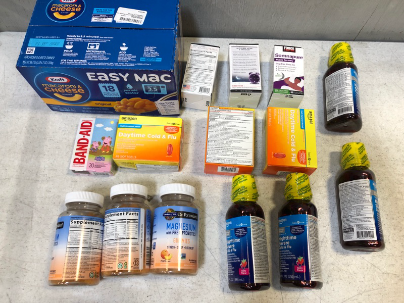 Photo 1 of 14-item MISC ASSORTED ITEMS MIXED IN BAG LOT / ITEMS SOLD AS IS


x3 somnapure muscle recovery; x1 kraft mac & cheese box; x3 garden of life magnesium; x4 nighttime cold; x3 daytime cold AND FLU