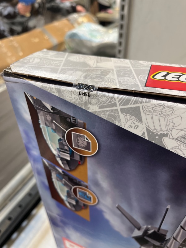 Photo 1 of LEGO Marvel The Avengers Quinjet 76248 Building Toy Set for Kids, Boys, and Girls Ages 9+ (795 Pieces) Frustration-Free Packaging - ++FACTORY SEALED++