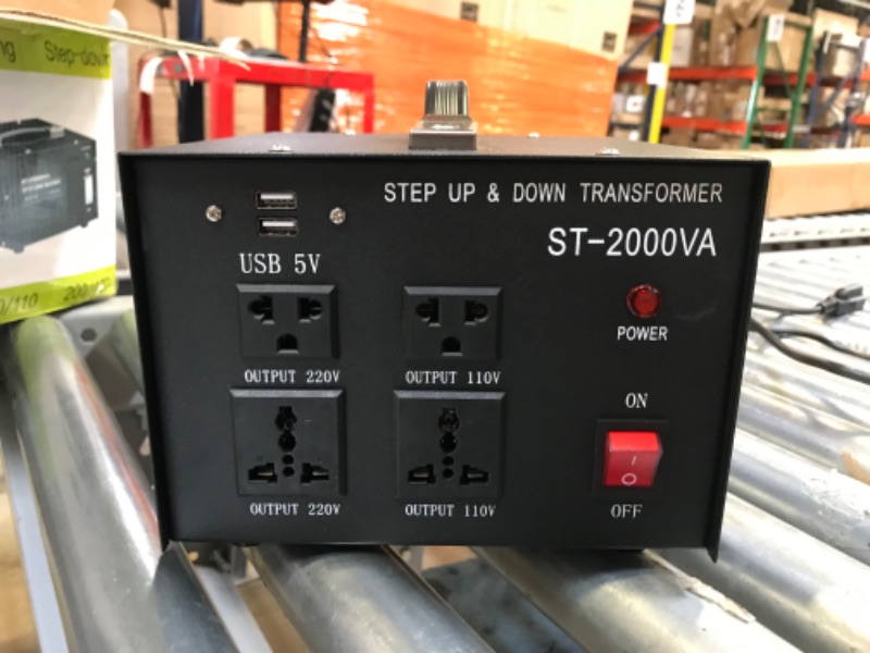 Photo 2 of 2000 Watt AC Voltage Converter Transformer Step up Step Down Transformer 110V-220V/ 220V-110V Single Phase Power Transformer ST?2000VA US Plug
