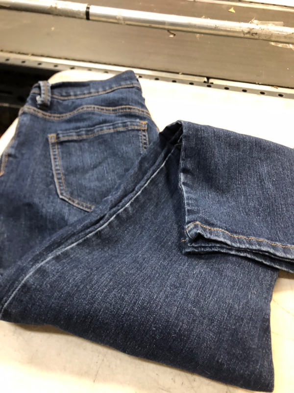 Photo 2 of Gloria Vanderbilt Women's Petite Amanda Classic High Rise Tapered Jean 8 Plus Short Scottsdale Wash 8P