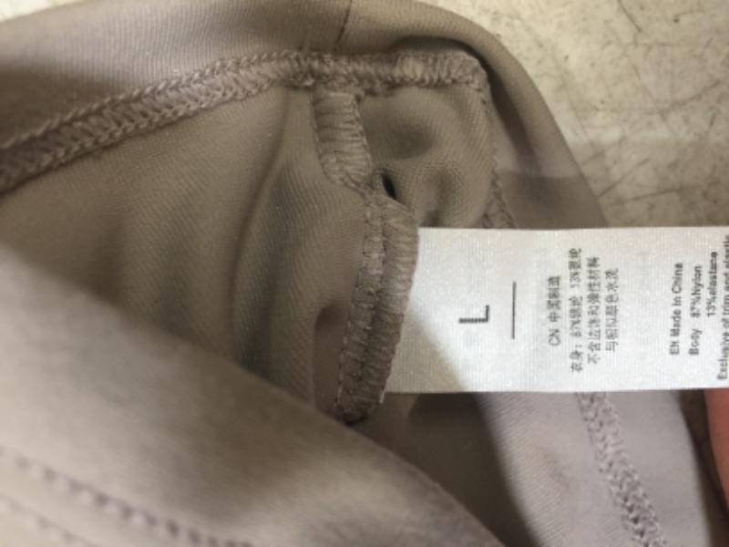 Photo 1 of I Want To Feel Relaxed Sports Bra Gray Workout Gym Shelf Bra Tank Top Size L
