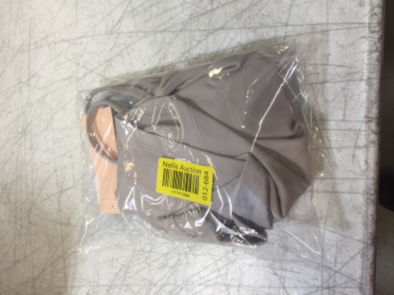 Photo 1 of I Want To Feel Relaxed Sports Bra Gray Workout Gym Shelf Bra Tank Top Size L

