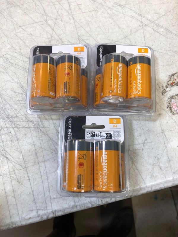 Photo 1 of Amazon Basics 4 Pack D Cell All-Purpose Alkaline Batteries, Easy to Open Value Pack 4 D Batteries, 3 COUNT 