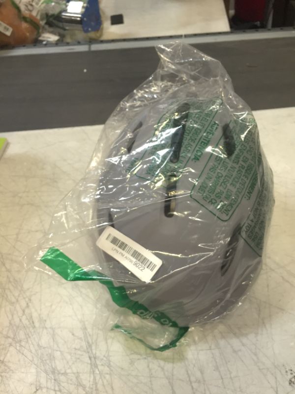 Photo 1 of ADULT SNOW HELMET 
SIZE M 