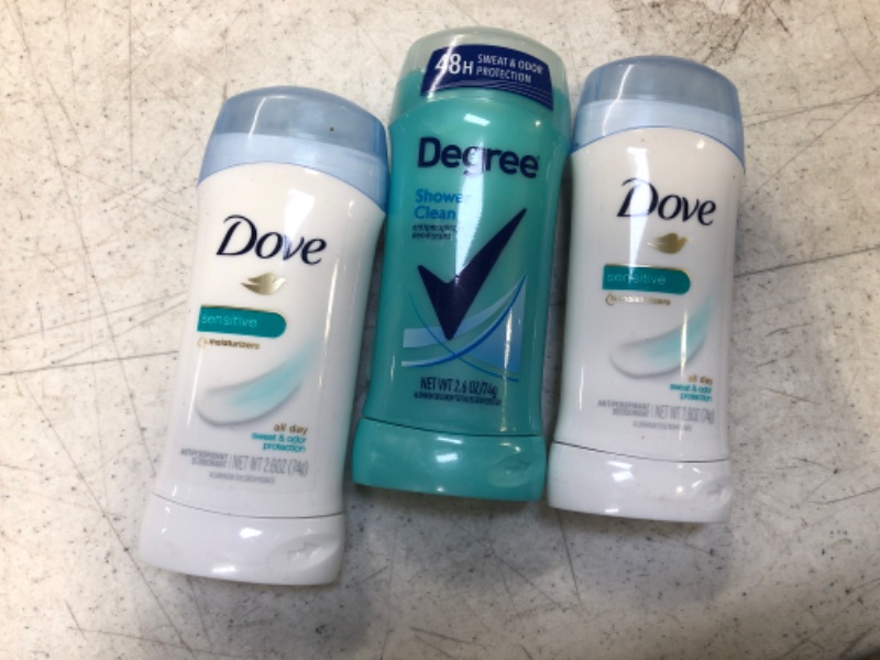 Photo 1 of 3 Pair of deodorant  * different brand 