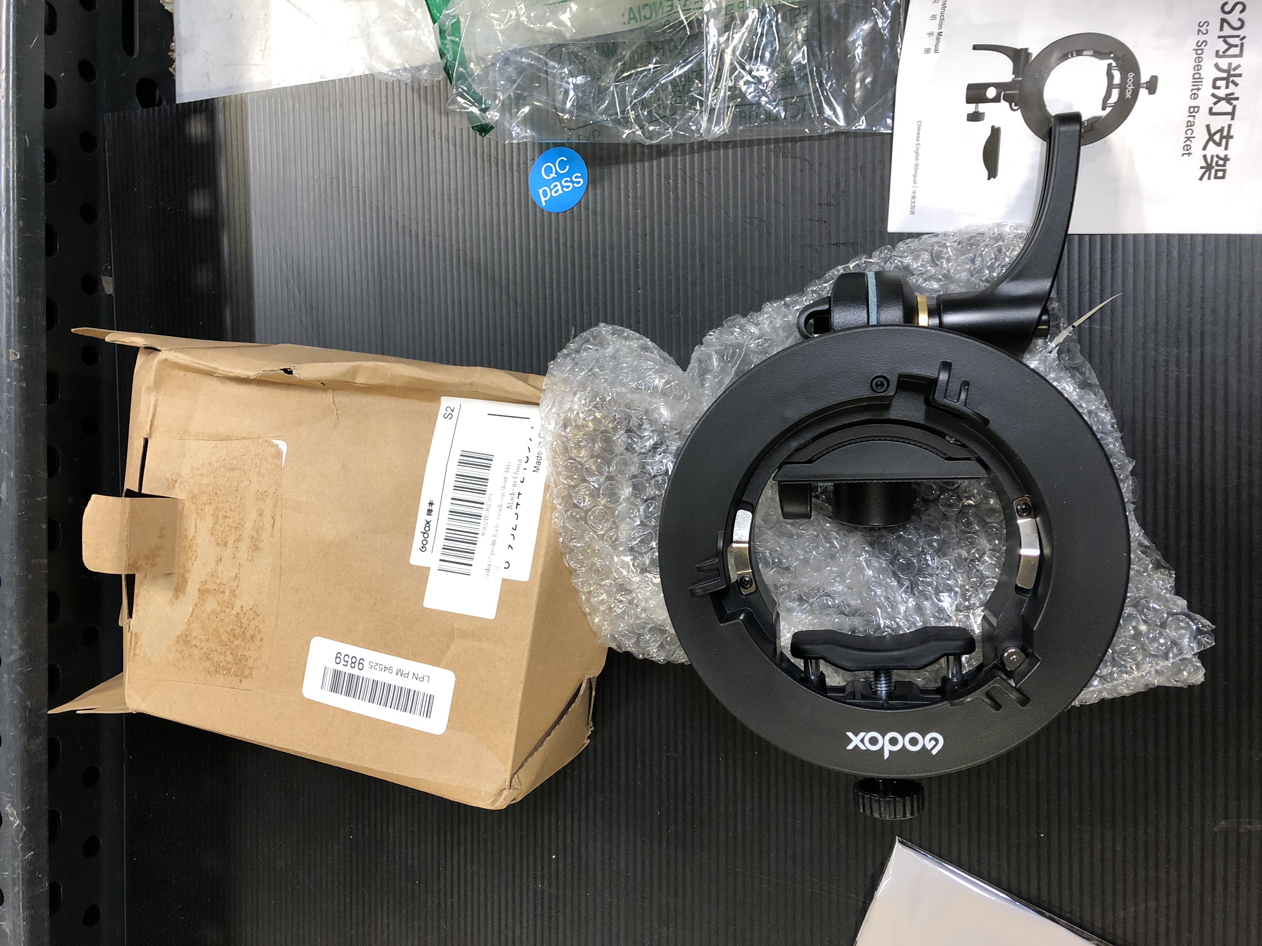 Photo 1 of Godox S2 Speedlite Bracket for Godox AD200Pro, AD200, AD400Pro, for V1 Round Head Speedlite, V860II / TT685 / TT350 Series, S-Type Bracket Updated Version Bowens Mount Holder
