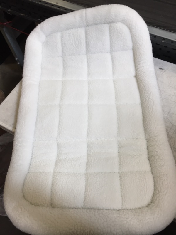 Photo 1 of 35 X 32 INCH DOG BED WHITE 