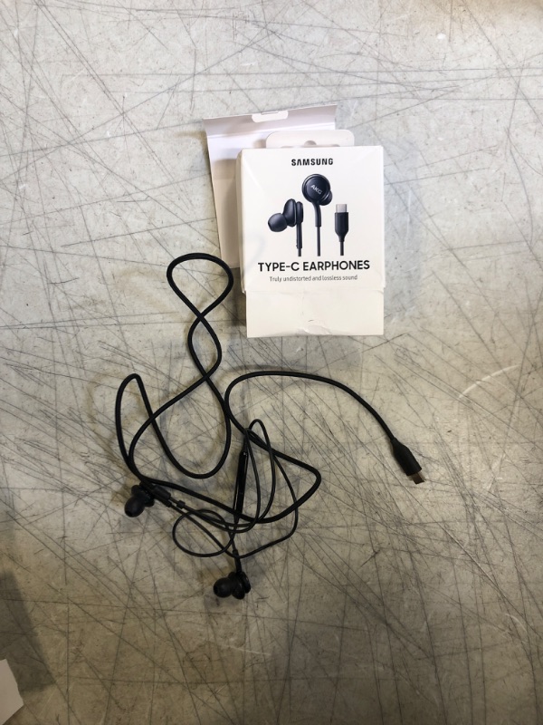 Photo 1 of Samsung EO-IC100 - Earphones with Mic - in-ear - Wired - USB-C - for Galaxy Fold, Fold 5G
