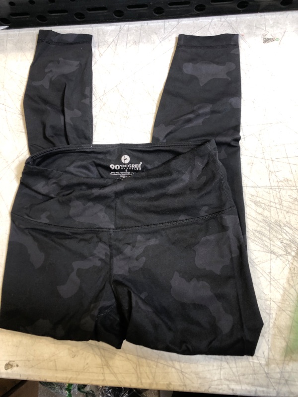 Photo 1 of 90 DEGREE SIZE SMALL BLACK CAMO LEGGINGS 