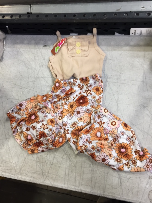 Photo 1 of BABIES SIZE 100 OUTFIT HIPPIE