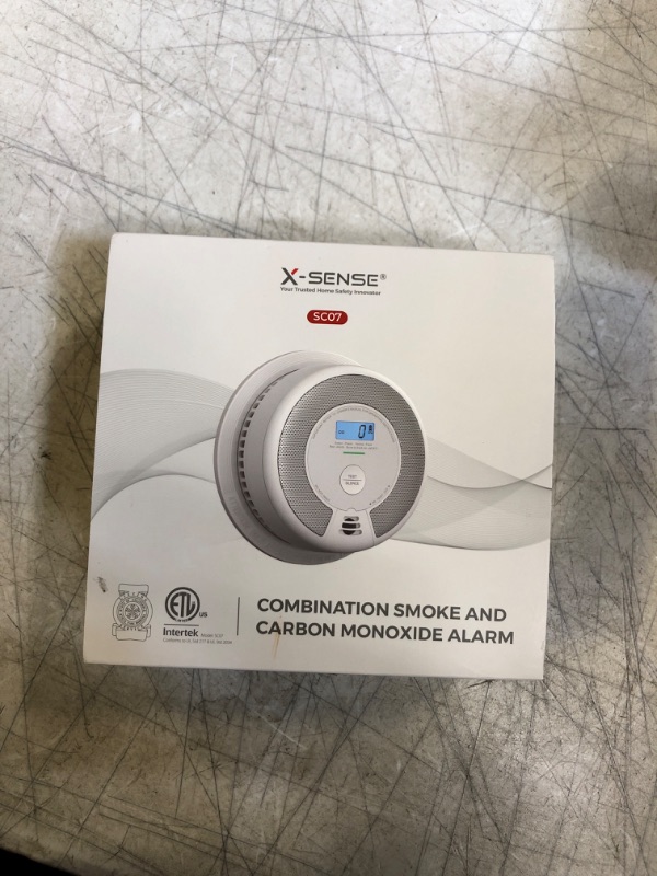 Photo 2 of X-Sense 10-Year Battery Combination Smoke Carbon Monoxide Alarm Detector with Large LCD Display Standalone Model 1-Pack
