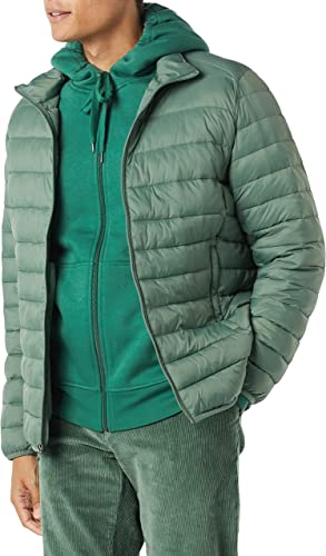 Photo 1 of Amazon Essentials Men's Packable Lightweight Water-Resistant Puffer Jacket