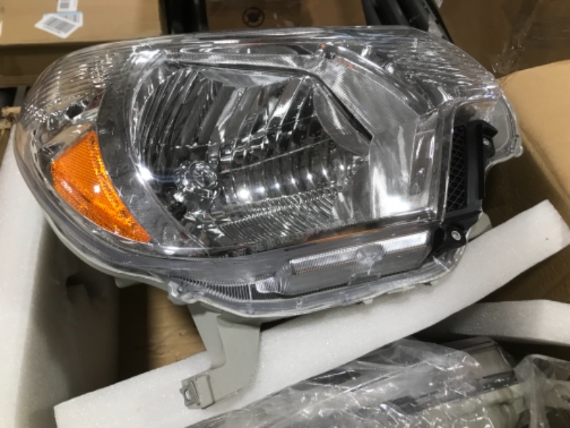 Photo 3 of  AUTOSAVER88 Headlights Assembly Compatible with Tacoma 2012 2013 2014 2015/12 13 14 15 OE Headlamp(Driver and Passenger Side) 