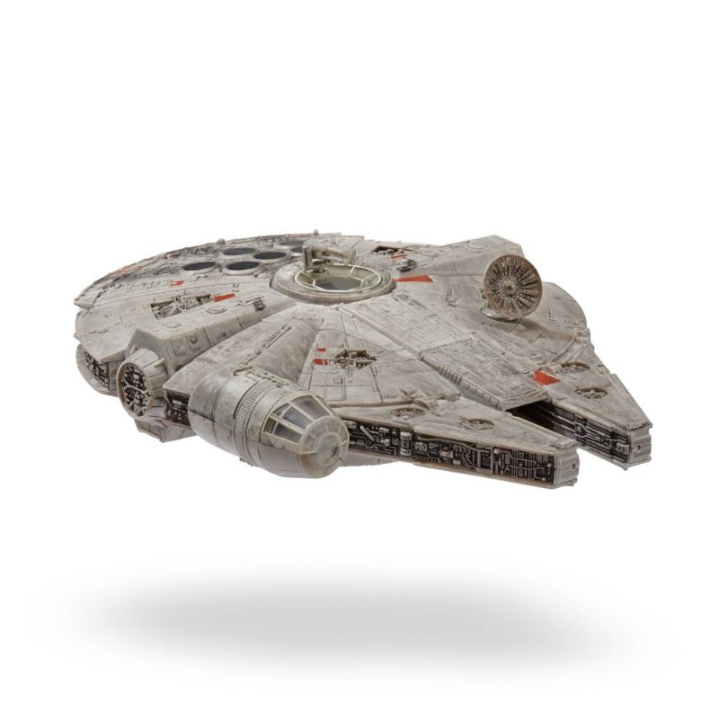 Photo 1 of  Star Wars Millennium Falcon - MICRO GALAXY SQUADRON Assault Class 7-Inch Vehicle with 4 Micro Figures 