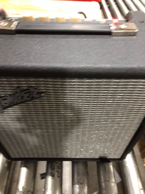 Photo 5 of Fender Frontman 10G Guitar Amplifier ---- wood broken 

