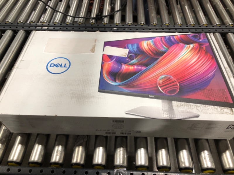 Photo 7 of Dell S2722QC 27-inch 4K USB-C Monitor - UHD (3840 x 2160) Display, 60Hz Refresh Rate, 8MS Grey-to-Grey Response Time (Normal Mode), Built-in Dual 3W Speakers, 1.07 Billion Colors - Platinum Silver 27 Inches S2722HC