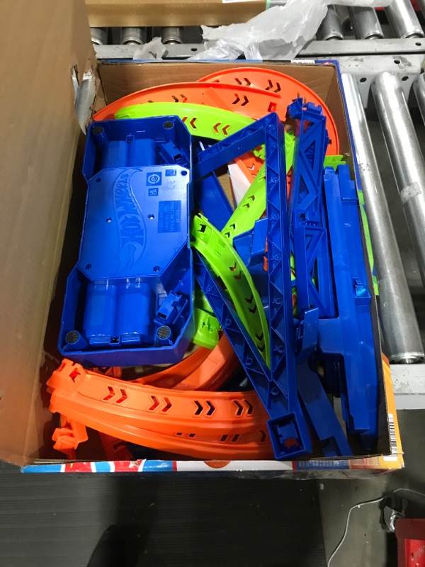 Photo 2 of ?Hot Wheels Track Set and 1:64 Scale Toy Car, 29" Tall Track with Motorized Booster for Fast Racing, Action Spiral Speed Crash Playset???? SHIPS IN OWN CONTAINER