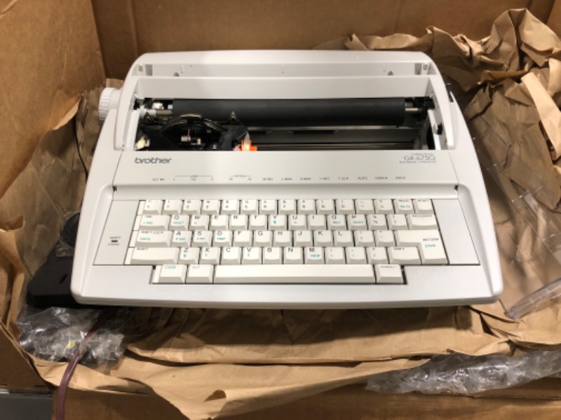 Photo 2 of brother GX-6750 Daisy Wheel Electric Typewriter