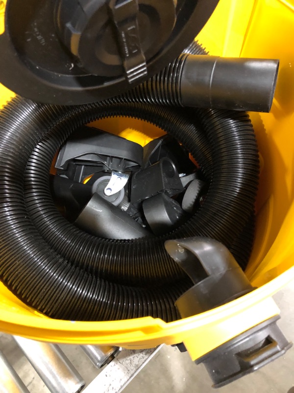 Photo 3 of DEWALT 9-Gallons 5-HP Corded Wet/Dry Shop Vacuum with Accessories Included