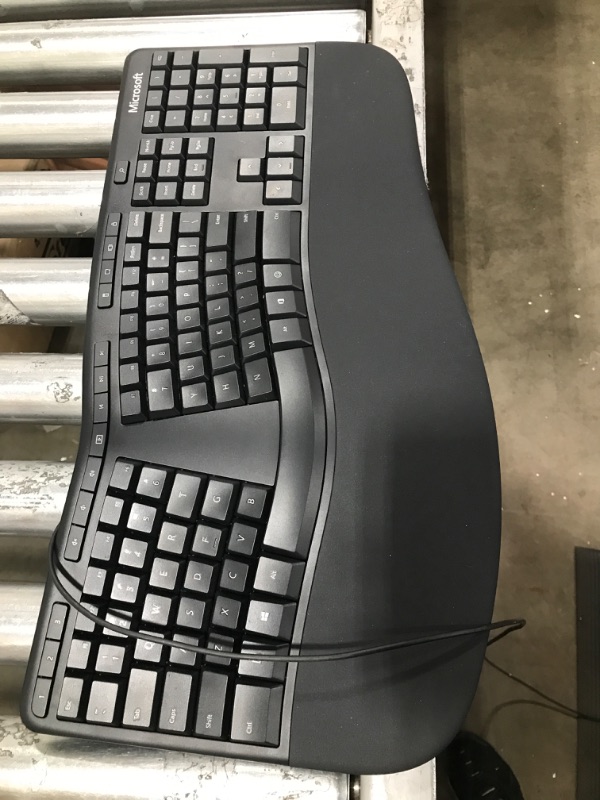 Photo 2 of Microsoft Ergonomic Keyboard
