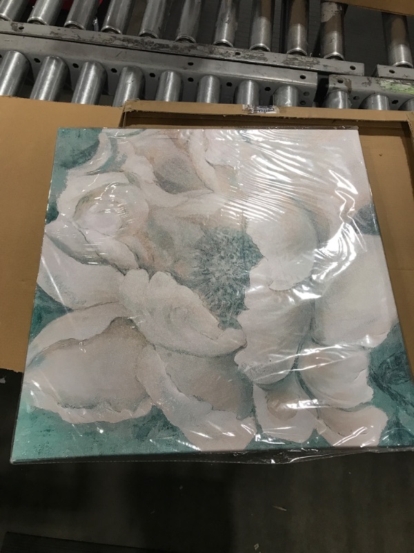 Photo 1 of FLOWER CANVAS