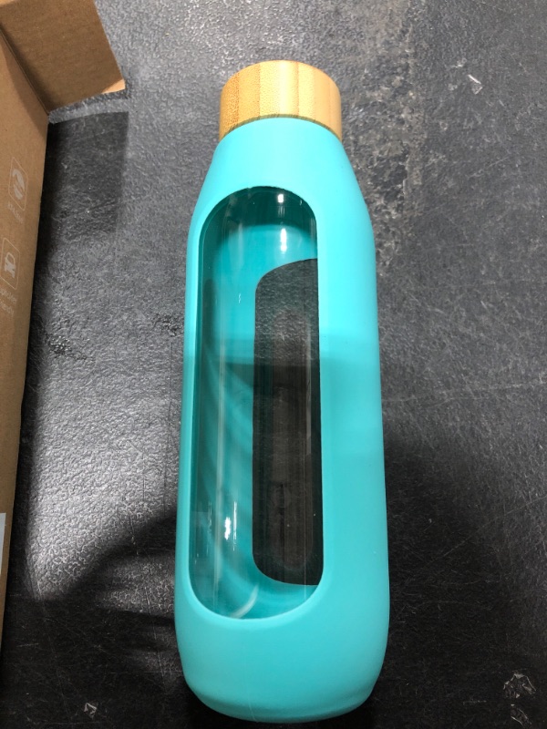 Photo 1 of 20 OZ GLASS BOTTLE WITRH BAMBOO LID