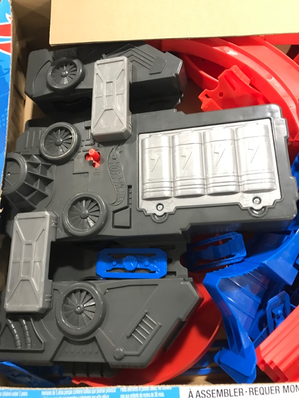 Photo 4 of Hot Wheels Track Builder Total Turbo Takeover Track Set, Motorized Playset with Loops & Stunts, Includes 1 Hot Wheels Die-Cast Car, Toy for Kids 6 to 12 Years Old