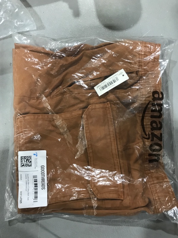 Photo 2 of [Size M] Goodthreads Men's 5" Utility Short Medium Dark Caramel