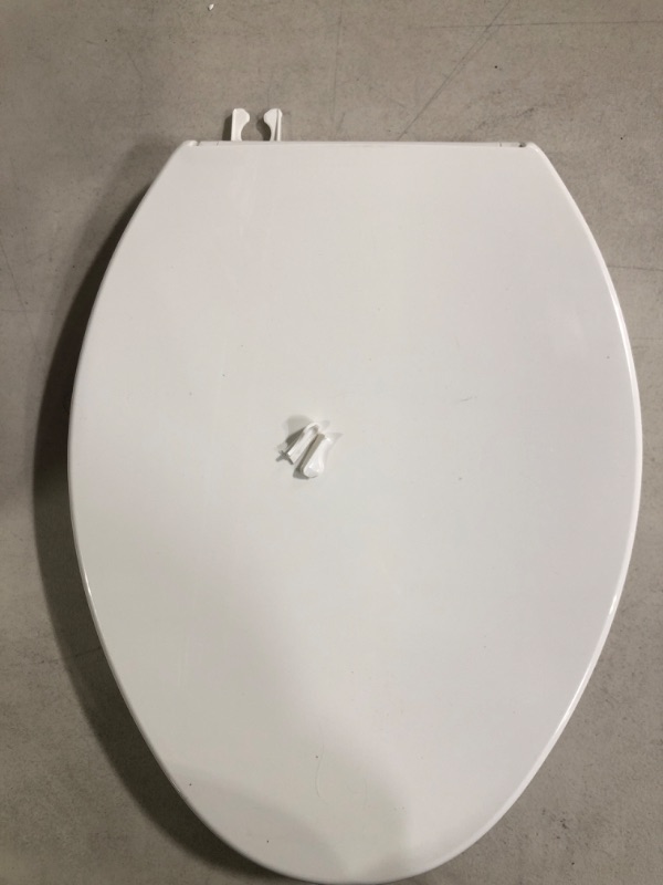 Photo 2 of **See Notes**KOHLER K-4636-0 Cachet Quiet Close Toilet Seat, White 