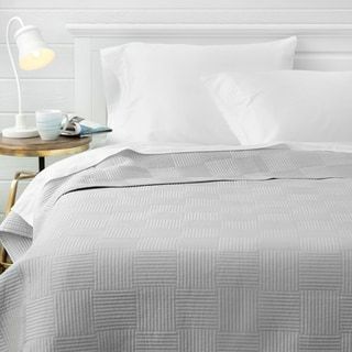 Photo 1 of **SEE NOTES**
Nautica Quilt Set All Season Cotton Bedding with Matching Sham, Lightweight & Reversible, King, Jettison Solid Grey