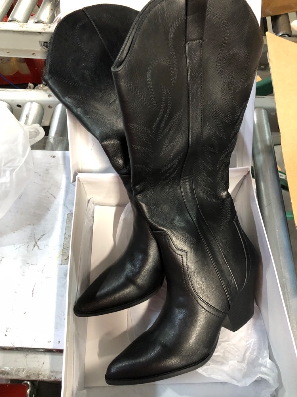 Photo 2 of  Western Boots - Women’s Leather Cowgirl Boots SIZE 10Black