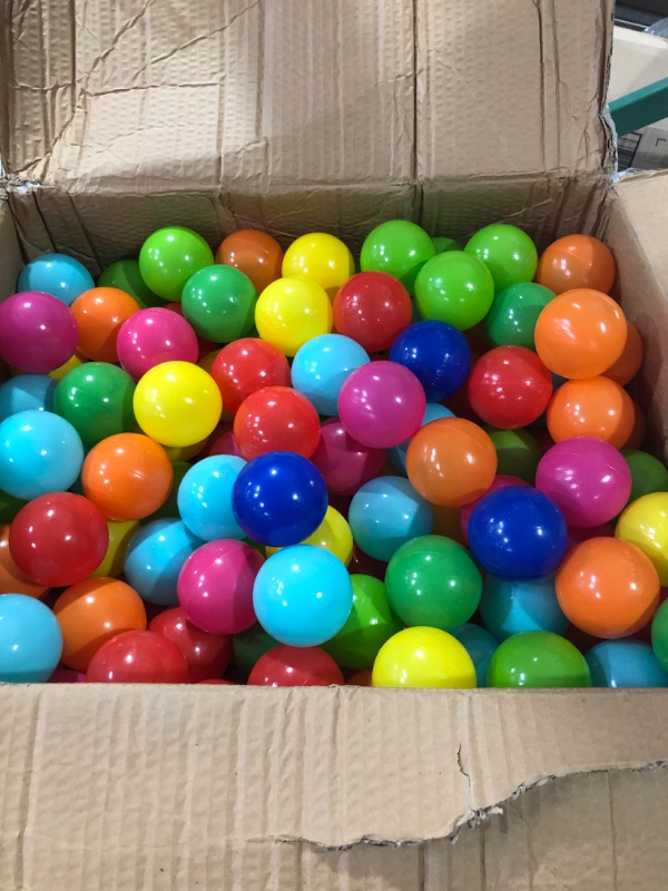 Photo 1 of BalanceFrom 23Inch Phthalate Free BPA Free NonToxic crush Proof Play Balls Pit Balls 6 Bright col 400 BALLS 