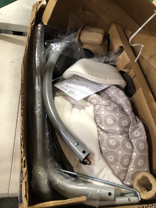 Photo 2 of Graco Simple Sway Abbington Baby Swing