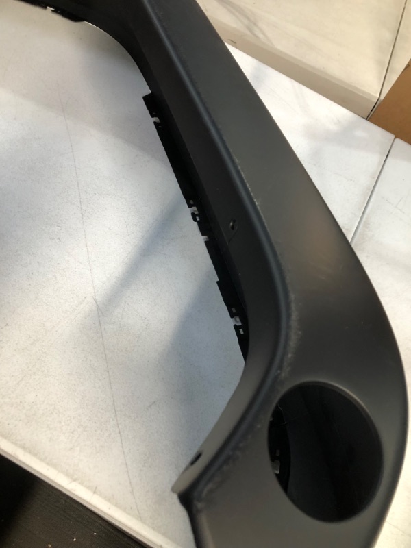 Photo 4 of OE Replacement Jeep Wrangler/Sahara Front Passenger Side Fender Flare (Partslink Number CH1269108)