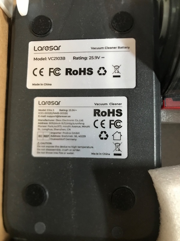 Photo 2 of ***ITEM DEFECTIVE HANDLE WHERE BATTERY IS LOCATED PRODUCES A SHOCK****SOLD FOR PARTS****
Laresar Cordless Vacuum Cleaner, 33Kpa/400W Stick Vacuum Cleaner