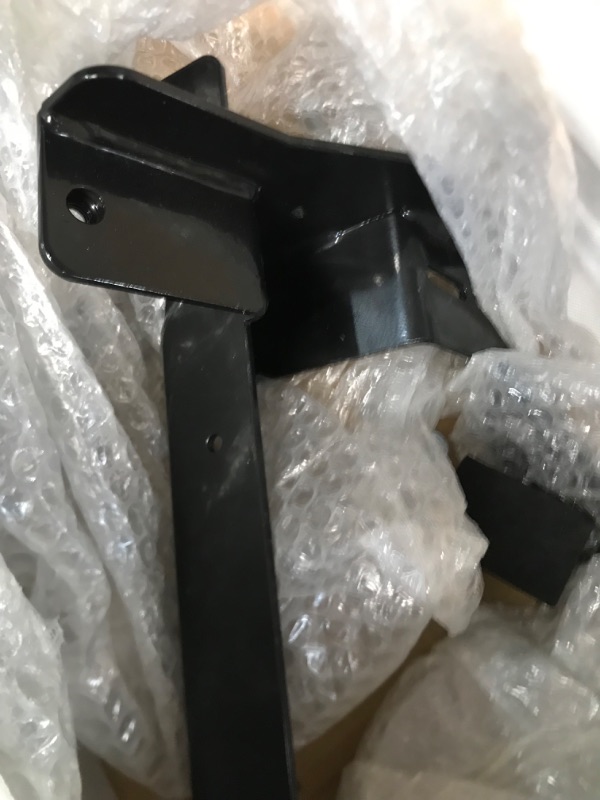 Photo 2 of SAREMAS Foot Step Bars for Toyota Highlander (loose hardware in box)