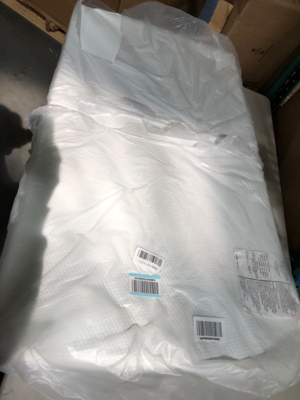 Photo 2 of Graco Premium Foam Crib & Toddler Mattress 