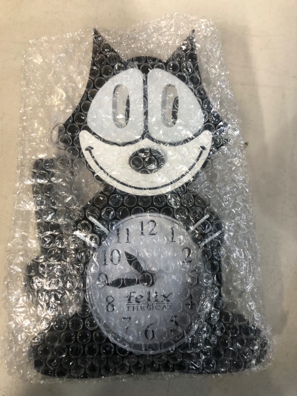 Photo 2 of Felix The Cat Motion Clock