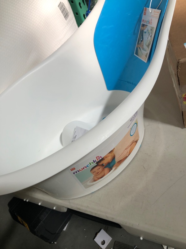 Photo 3 of **SEE NOTES**
Munchkin Sit and Soak Baby Bath Tub, 0-12 Months