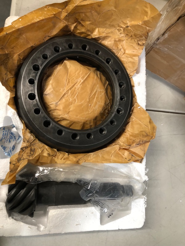 Photo 2 of Yukon Gear & Axle (YG D44JK-513RUB) High Performance Ring & Pinion Gear Set for Jeep JK Dana 44 Rear Differential, dana 44jk in 5.13 ratio rub