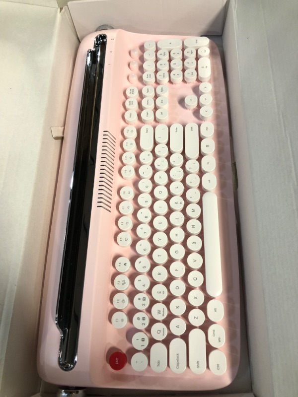 Photo 2 of ACTTO Mini Bluetooth Keyboard Korean/English Layout