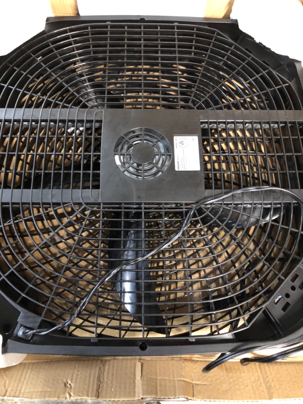 Photo 3 of Amazon Basics 3 Speed Box Fan, 20-Inch 20-inch Box Fan