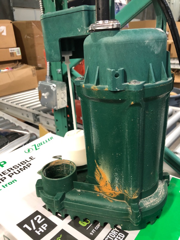 Photo 2 of Zoeller 1/2-HP 115-Volt Cast Iron Submersible Sump Pump