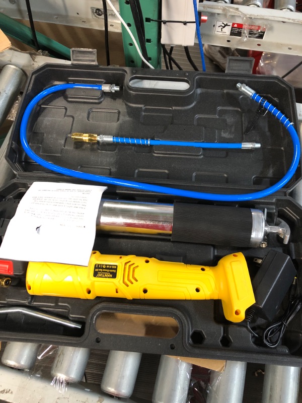 Photo 2 of HANTUO 20V Cordless Grease Gun, Electric Grease Gun Professional High Pressure 10000 PSI Cordless Grease Guns, Inclued Battery with Carrying Case HT-9001017092293
B0BCFDV2CR
