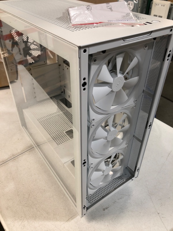 Photo 2 of **SEE NOTES**
NZXT H7 Elite - CM-H71EW-01 - ATX Mid Tower PC Gaming Case - Front I/O USB Type-C Port - Quick-Release Tempered Glass Side Panel - White White H7 Elite Case