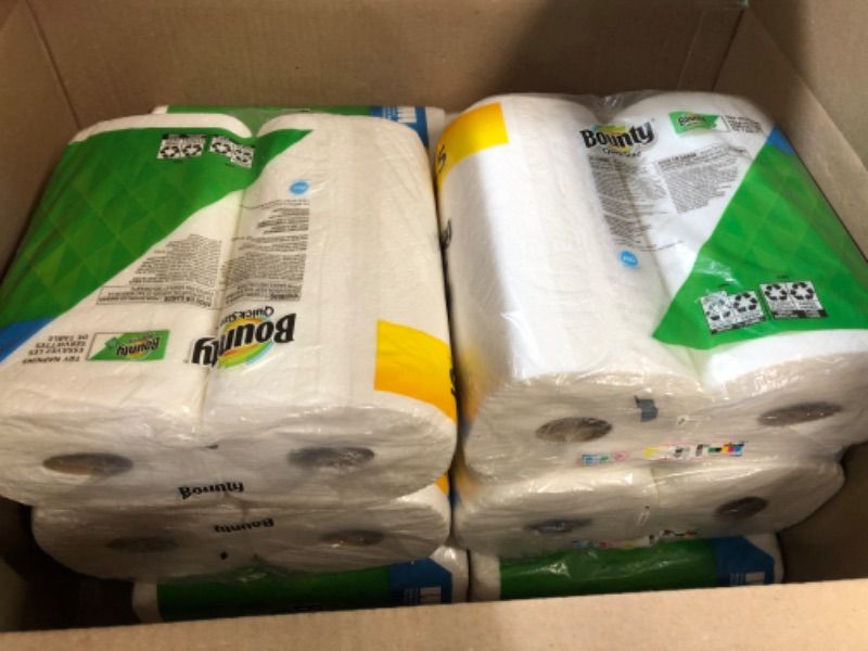 Photo 2 of Bounty Quick-Size Paper Towels, White, 16 Family Rolls