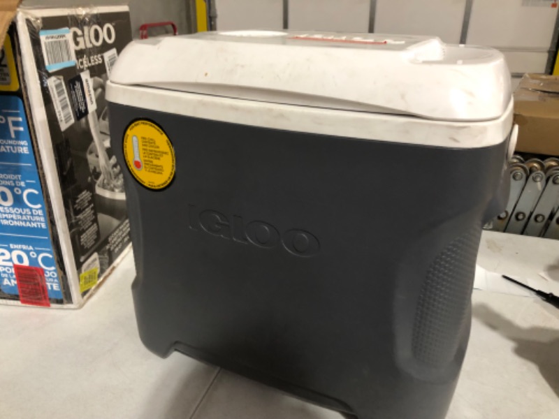 Photo 5 of ****USED*** Igloo Thermoelectric Iceless 28-40 Qt Electric Plug-in 12V Coolers 28 Qt Iceless Gray