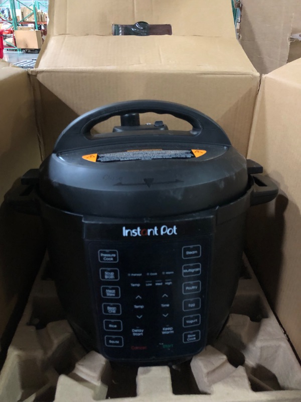 Photo 2 of **item not functional**sold for parts**
Instant Pot Duo V6 7-in-1 Electric Multi-Cooker, Pressure Cooker, Slow Cooker